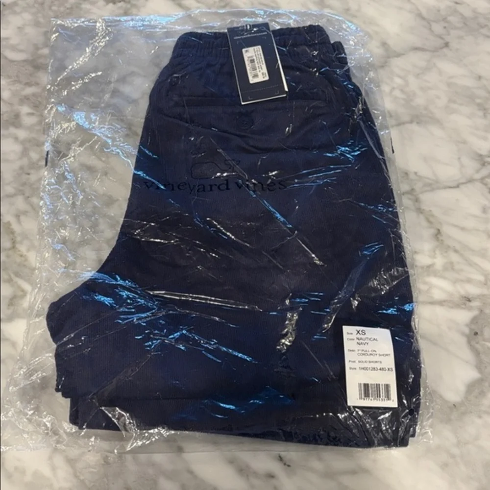 Vineyard Vines navy blue corduroy pull-on short NWT